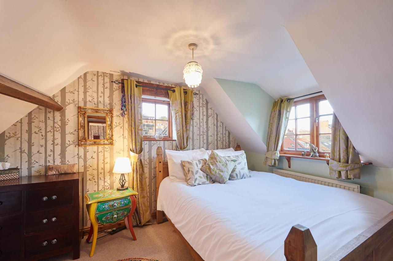 Host & Stay - Oldcorn Cottage Whitby Bagian luar foto