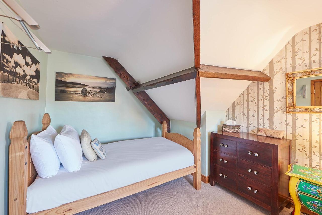 Host & Stay - Oldcorn Cottage Whitby Bagian luar foto
