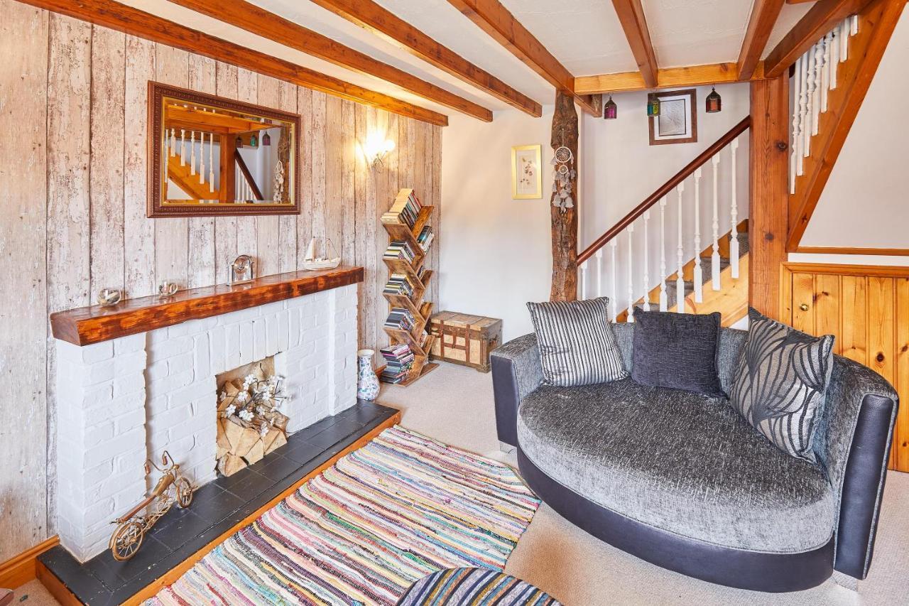 Host & Stay - Oldcorn Cottage Whitby Bagian luar foto